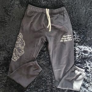 New! Darc Sport, She Darc Black Always have your back she post lounge sweats.